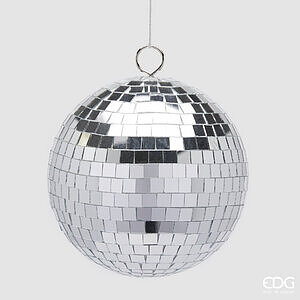 Vazo në formë cilindër